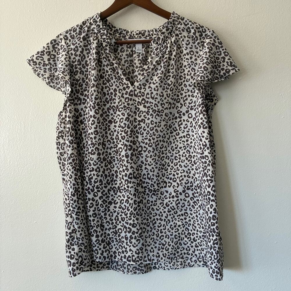 Nine West Leopard Print Flutter Sleeve Blouse Women's Large Gray Cream V-Neck